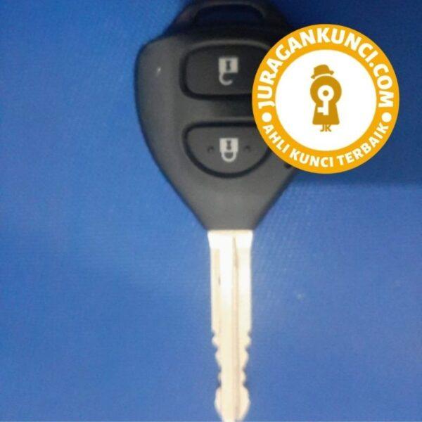 Kunci Remote Fortuner VNT